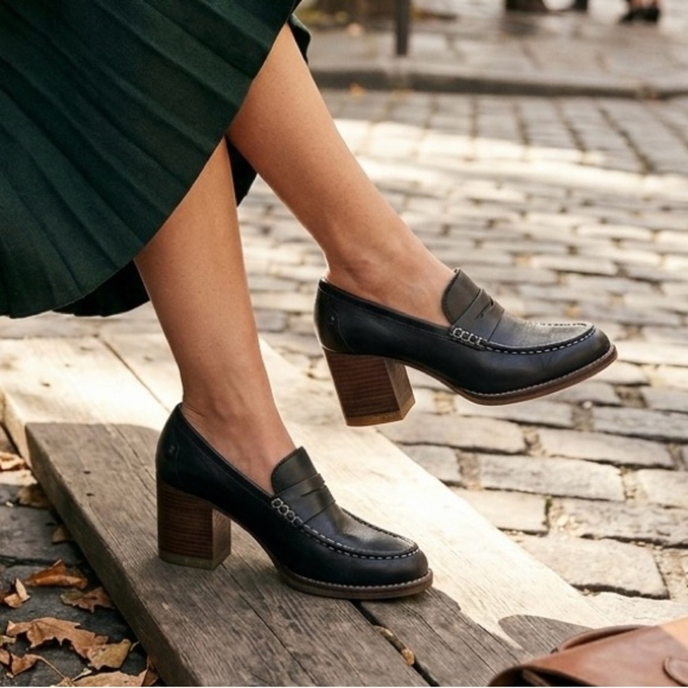 Sperry Black Leather Block Heel Loafers Moc Toe Slip On Women’s 6
